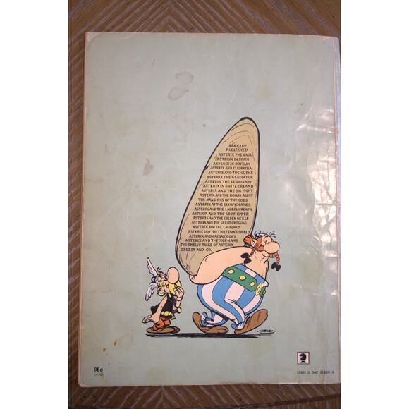 Asterix and the GoldenSickle. Paperbound Edition 1978 - Picture 3 of 3